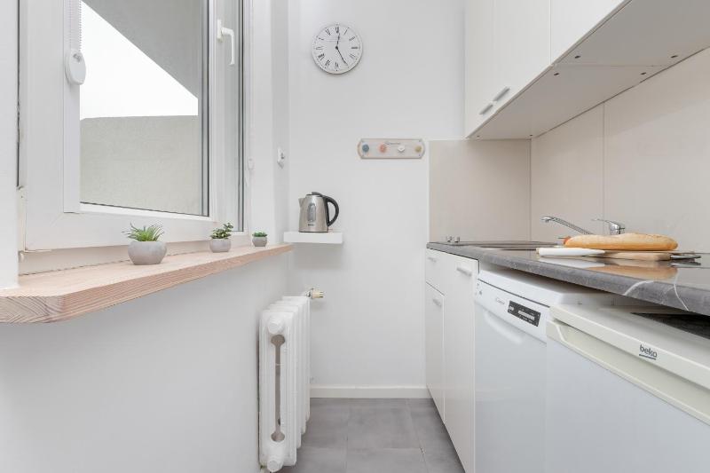 Unique & Seaside Studio for 4 people in Gdynia by Noclegi Renters - image 15