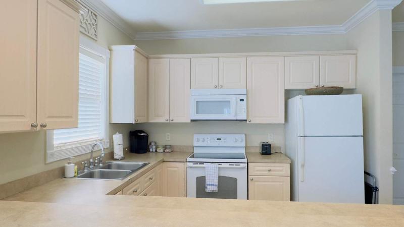 Imagine #2 your vacation at this beautiful condo - image 36