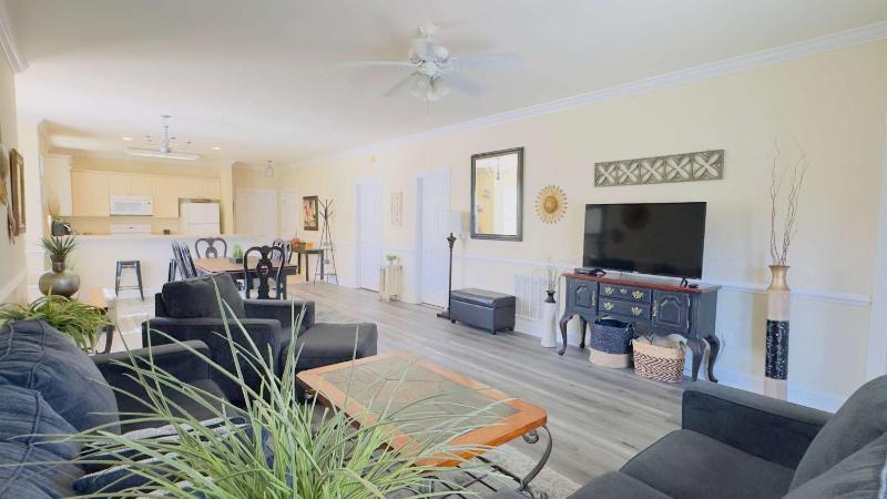Imagine #2 your vacation at this beautiful condo - image 18