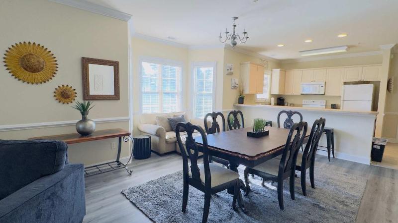 Imagine #2 your vacation at this beautiful condo - image 13
