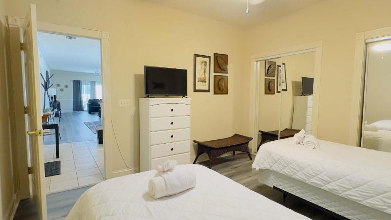 Imagine #2 your vacation at this beautiful condo - image 8