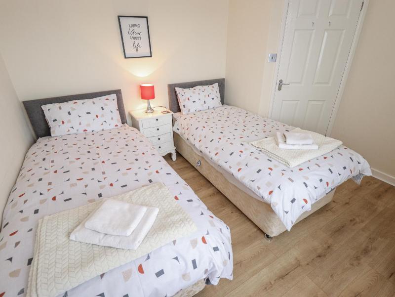 5 Links Court - image 15
