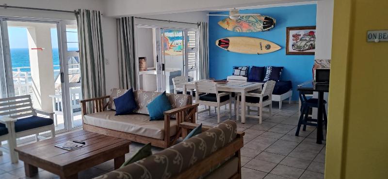 Ocean Vibes Surfer Apartment - image 9