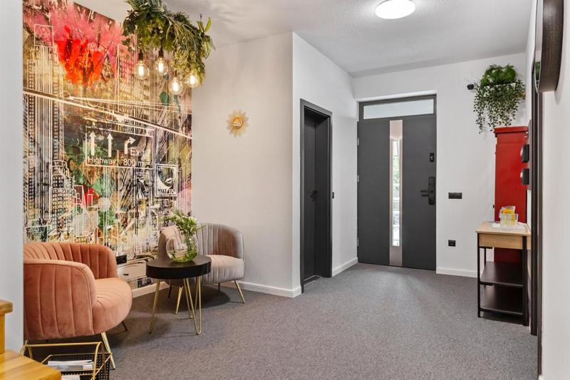 6Rooms - image 33