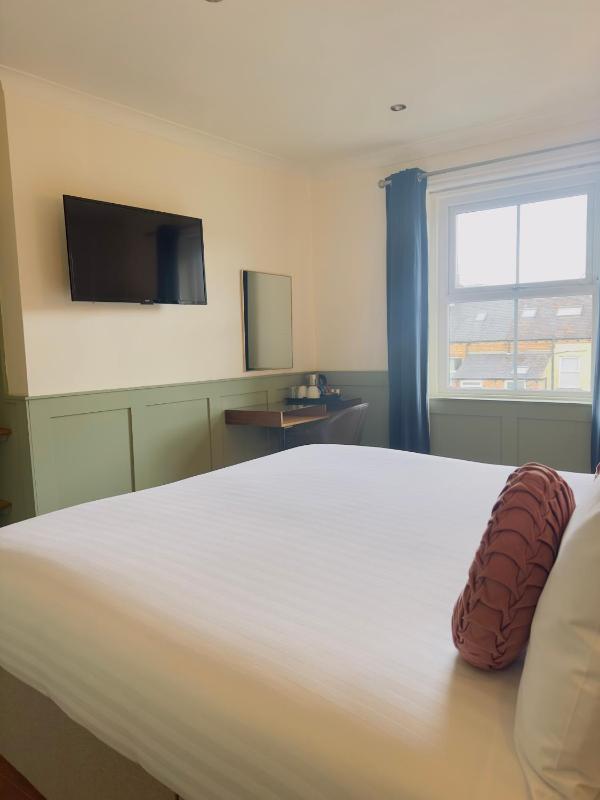 The Inn at Cheltenham Parade - image 37