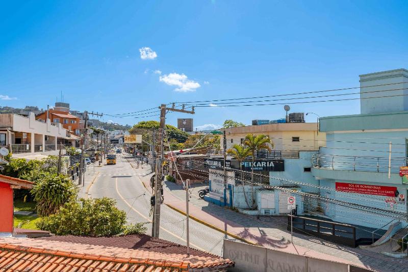 Apto a 70 Metros da Praia de Bombinhas - image 16