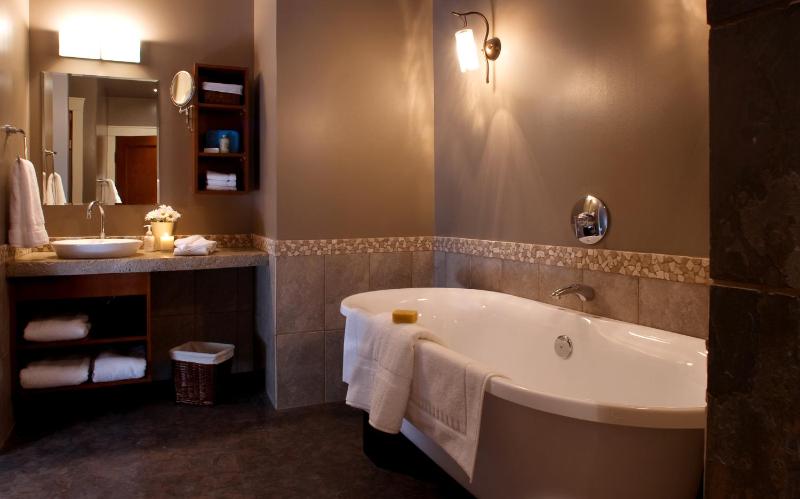 Bellstar at Solara Resort - image 25