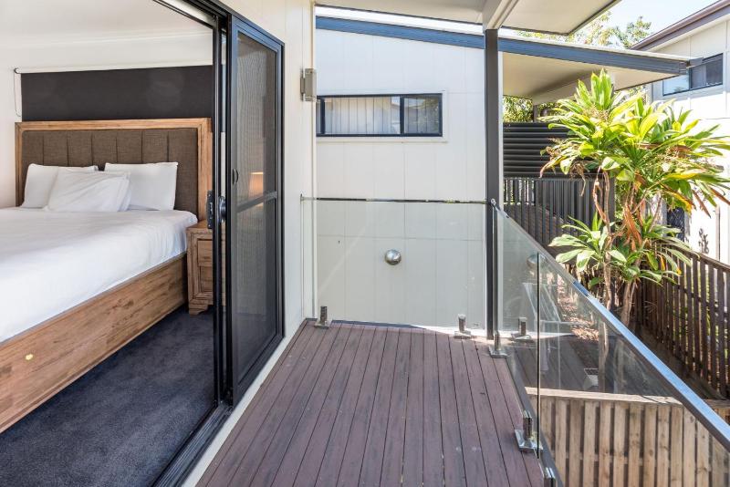 East Village Poolside Apartment - 15 Min to Brisbane Airport - image 15