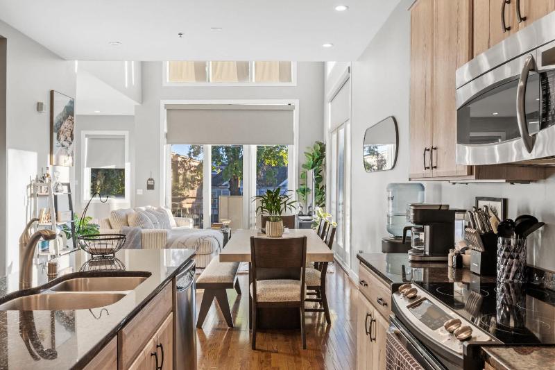 NEW Elegant Downtown Escape with Modern Comforts - image 7