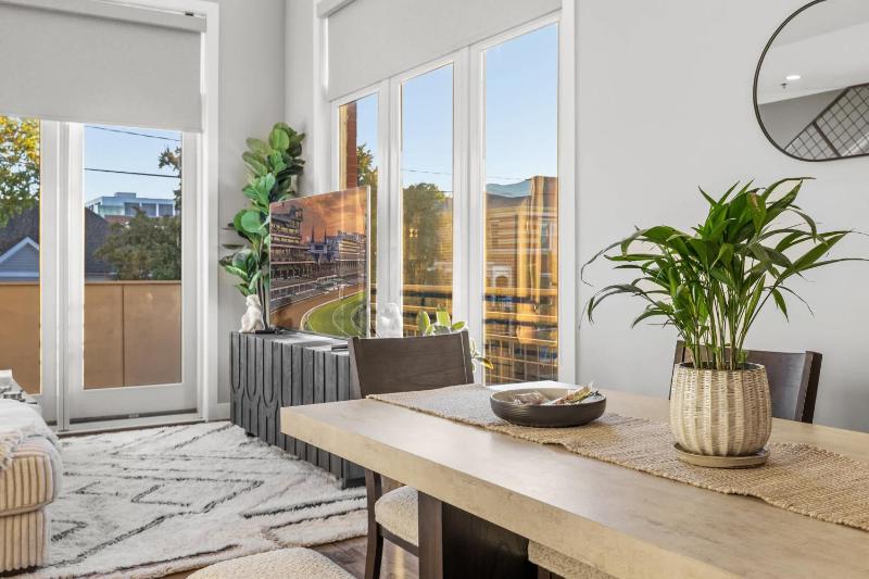 NEW Elegant Downtown Escape with Modern Comforts - image 21