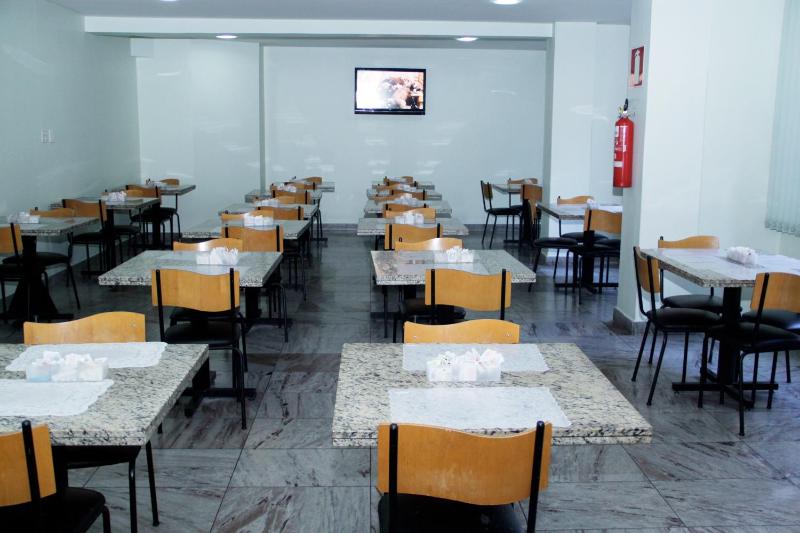 Estoril Hotel - image 39
