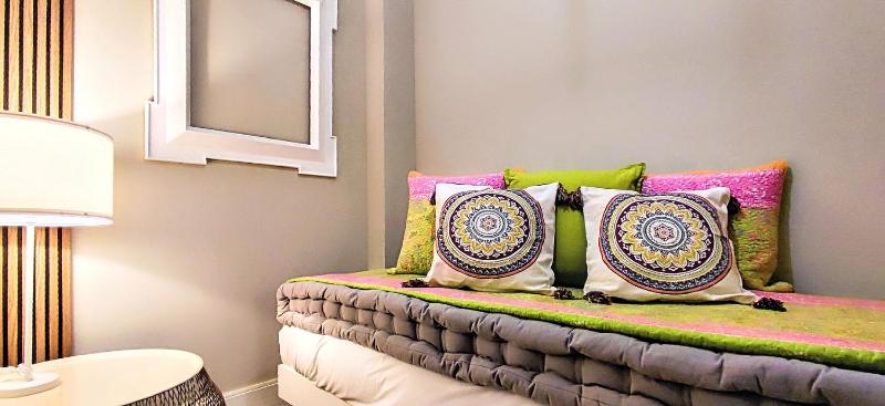Bossa by Bizflats Monthly Terrace Apartment in Gràcia - image 7
