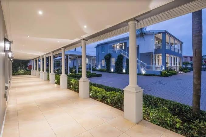 Luxe Avondale Boutique Hotel - image 6