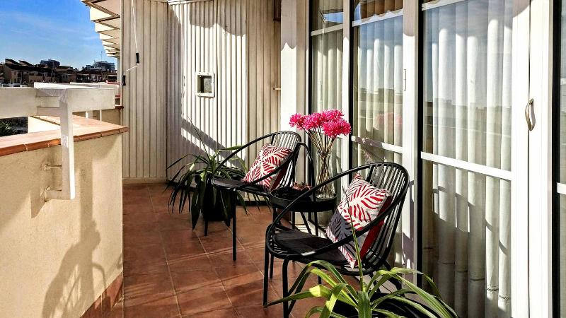 Gatsby by Bizflats Terrace Apartment near Camp Nou - image 14