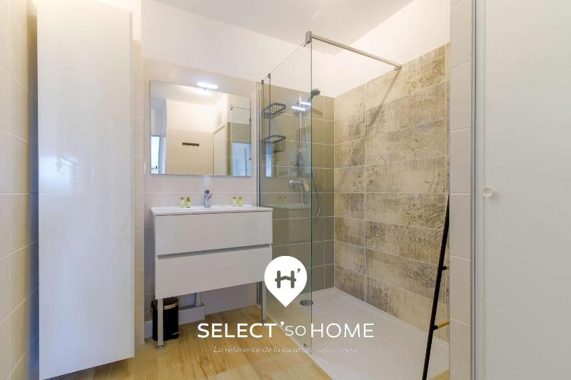 SELECT'soHOME - Appartement face à la mer avec piscine à Bormes-les-mimosas - CAPNAT-C04 - image 5