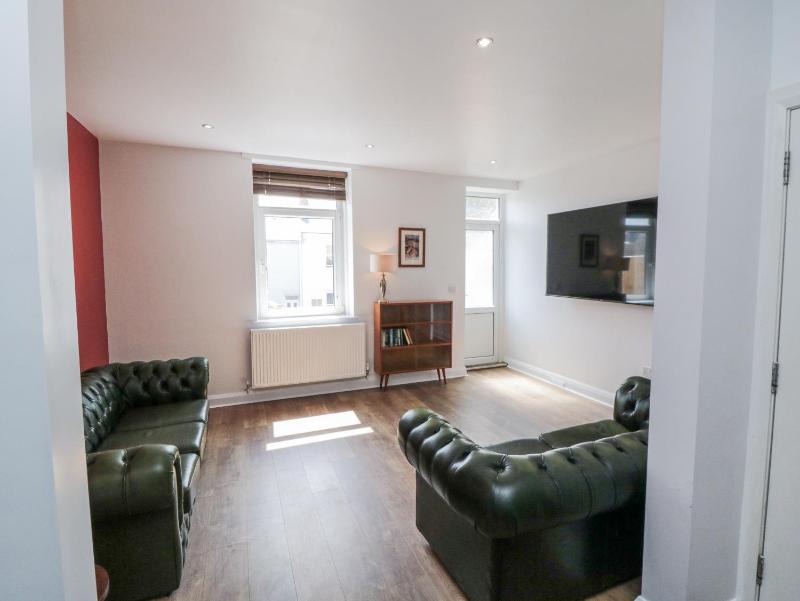 Number 33 - image 8