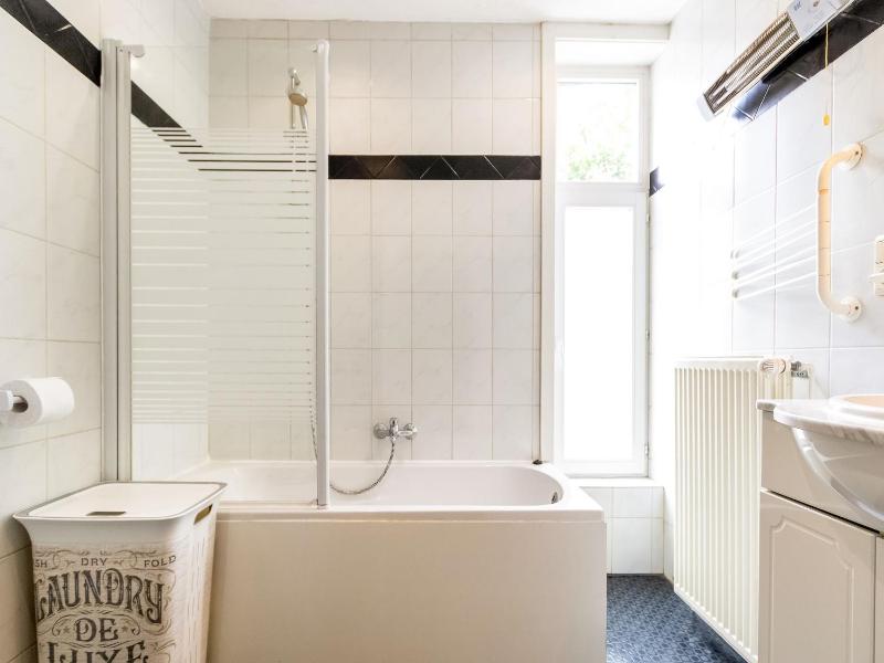 Spacious holiday home in Bruges - image 14