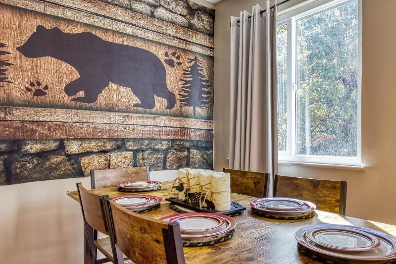 Cozy Bear Condo - Prime location just minutes from Ober Mountain downtown Gatlinburg - image 34
