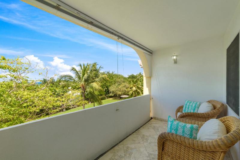 Rum Runner - Golden View 328 - image 8