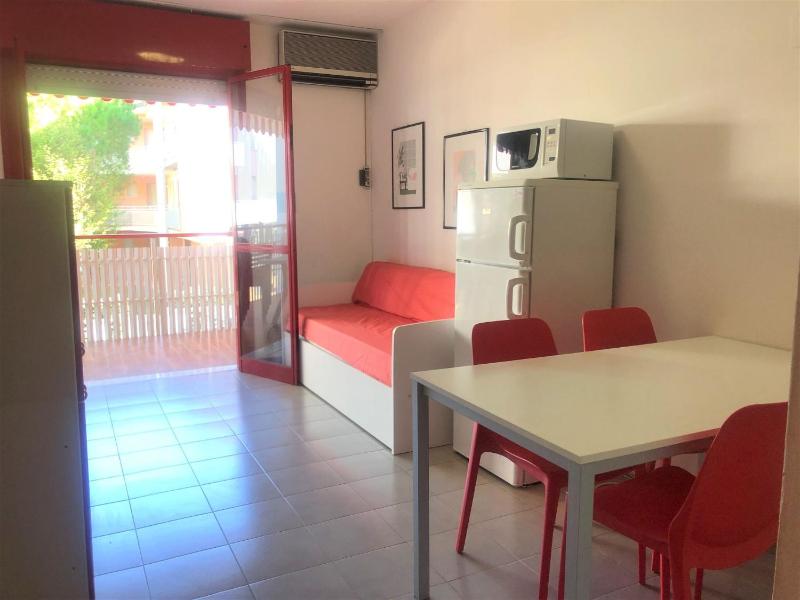 Apartment with pool access and terrace - image 9