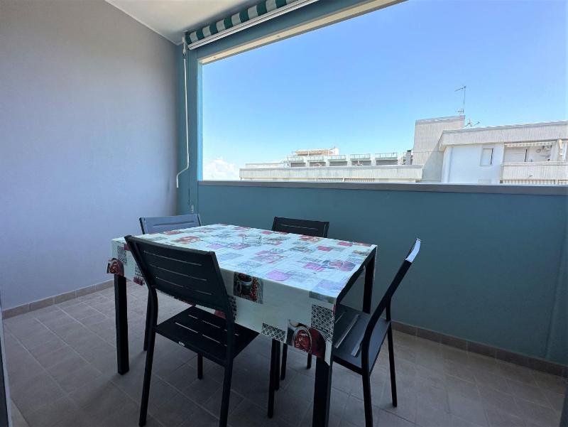 Great flat 100mt from the sea - image 1