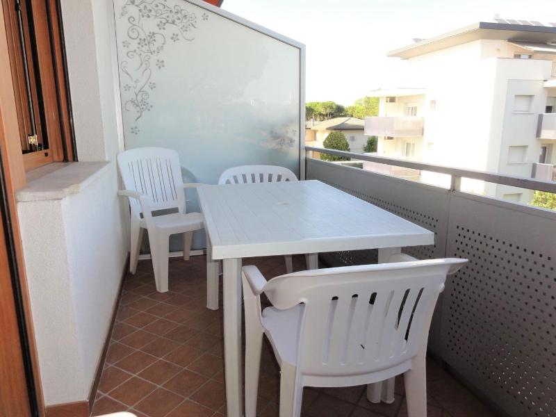 Modern apartment with balcony - image 21
