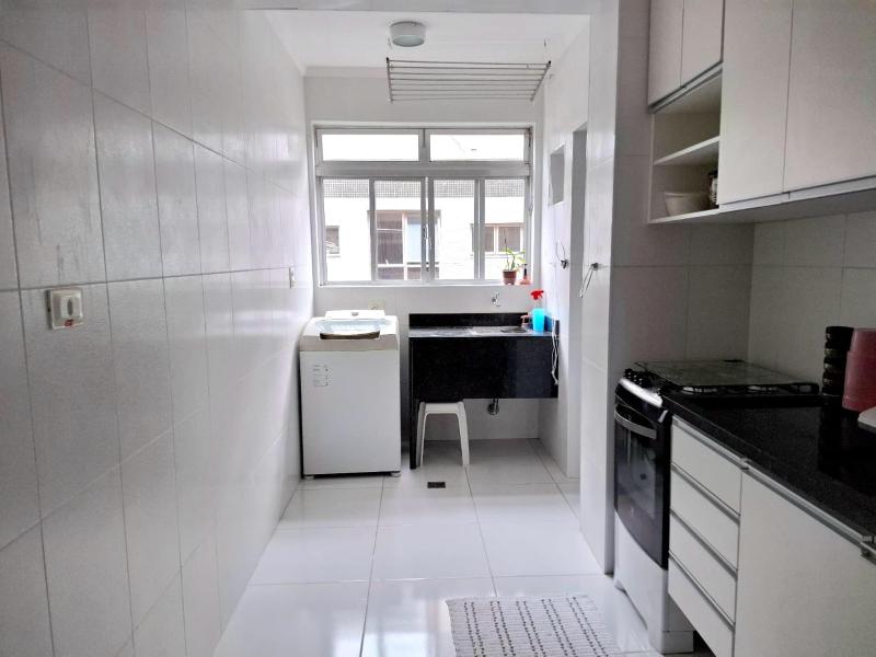 Apartamento com Suite Praia da Enseada Dois Quartos - image 4
