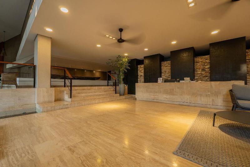 MQ1206 | Lujo vista y jacuzzi privado 2BD - image 5