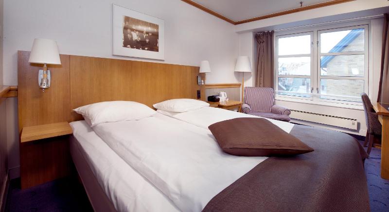 Moderate Double Room image 1