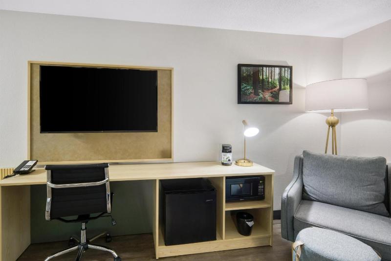 Best Western Portland West Beaverton - image 24