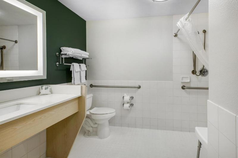 Best Western Portland West Beaverton - image 36