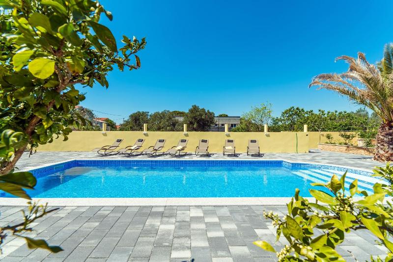 Apartments with swimming pool Bibinje Zadar - 6121 - image 46