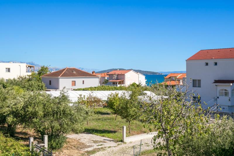 Apartments with parking space Kastel Stafilic Kastela - 24155 - image 22