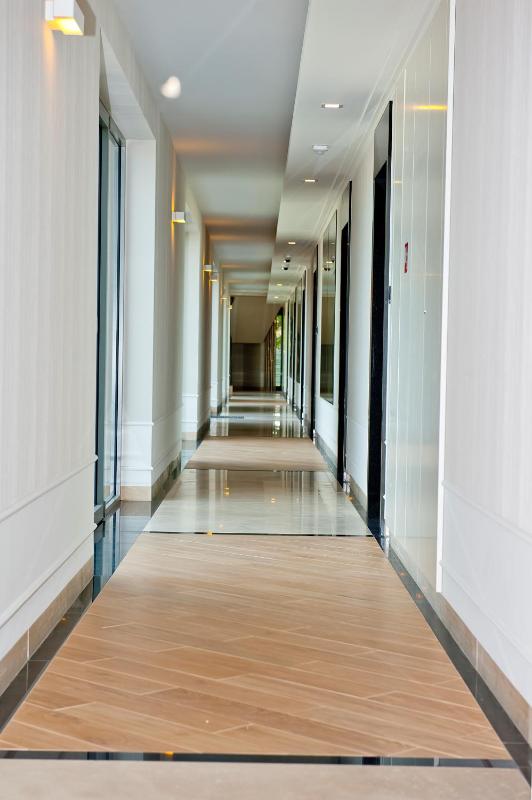One-Bedroom Apartment with Terrace - ul. Abrahama 24 / A8 image 1