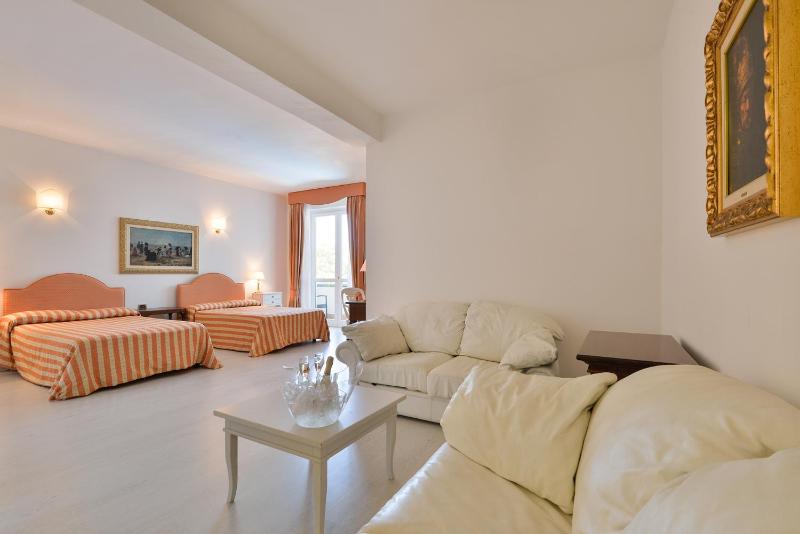 Suite image 3
