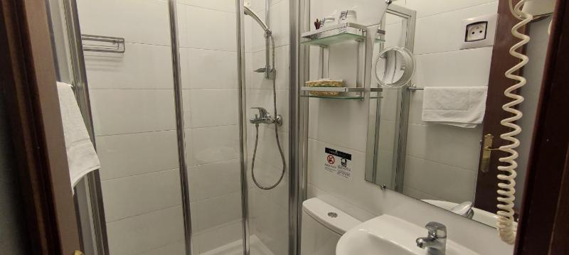Hostal Aliste - image 16