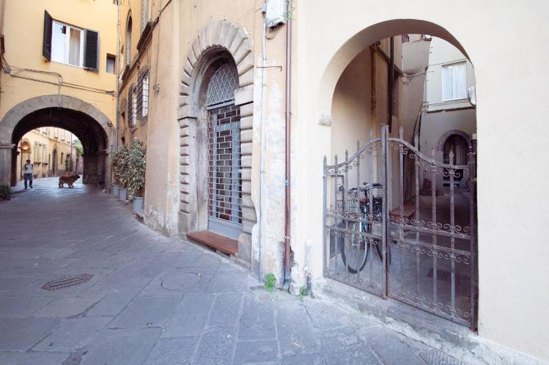 Dimora del Gallo in Center Town - image 39