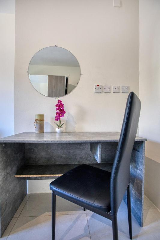 Cosy 1 Bedroom with balcony in St Julians AEBE1 - image 6