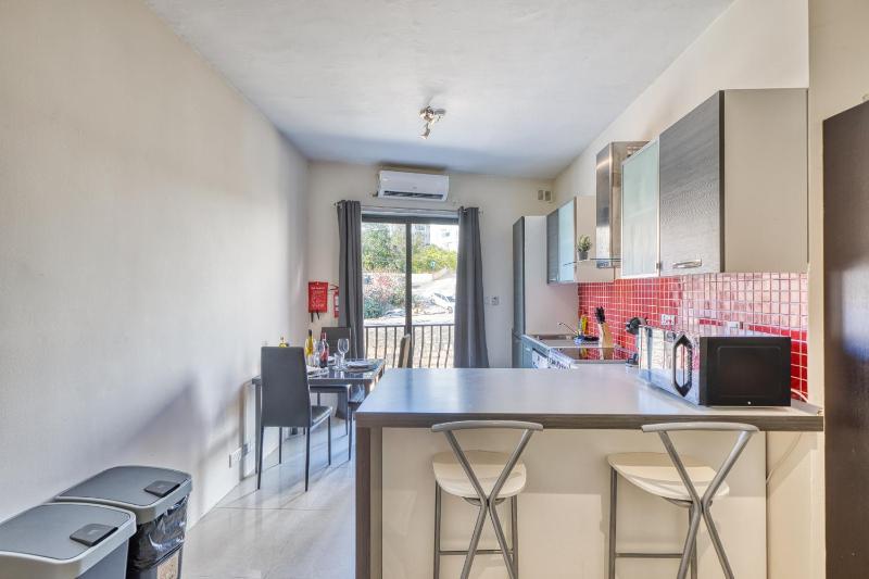 Cosy 1 Bedroom with balcony in St Julians AEBE1 - image 15