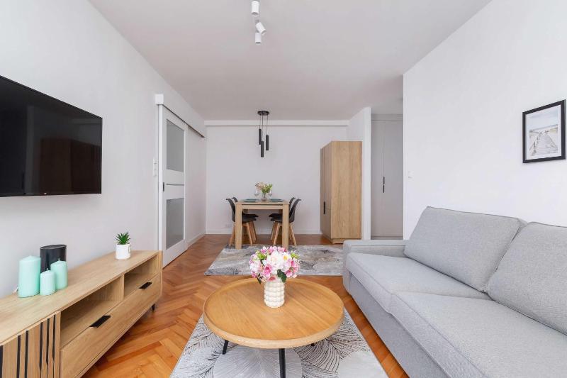 Classic Apartment Grazynskiego Katowice Near Spodek by Noclegi Renters - image 18