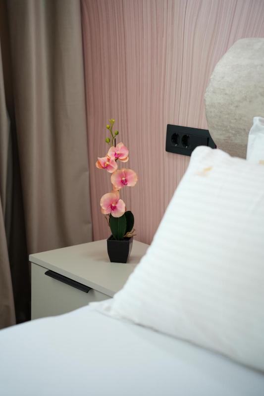 Hotel Poem Eforie Nord - Roof Top Pool & Panoramic Sea View - image 4