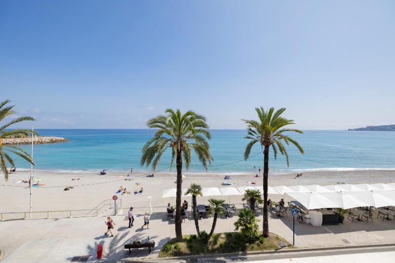 Hôtel Vacances Bleues Balmoral - image 12