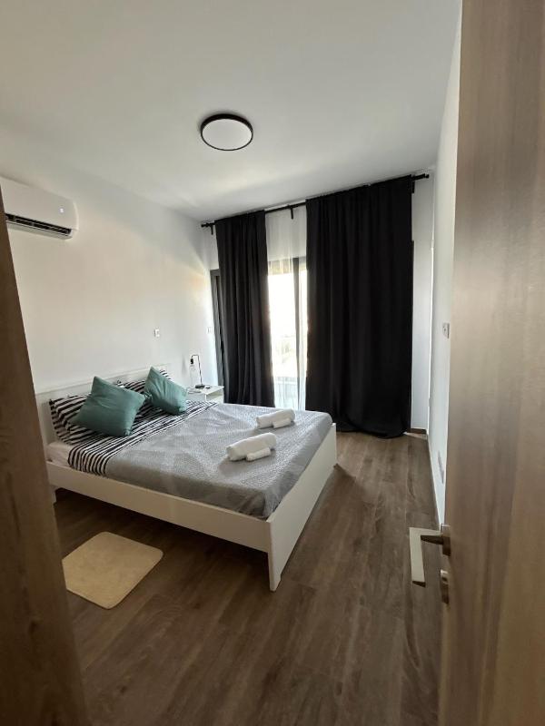 Villa - Sleeps 6 - Near Local Attractions - image 6