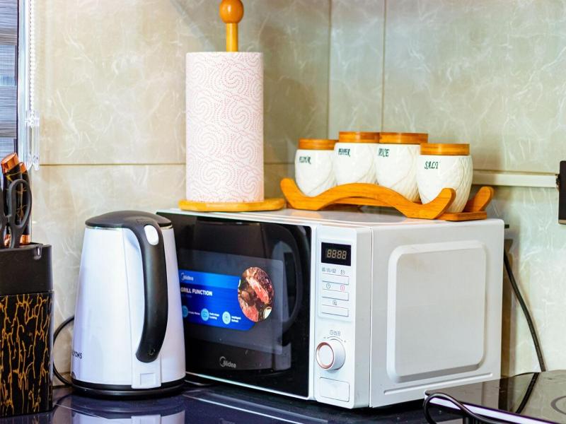 1Bed in Sinza Madukani -Breakfast Fast Wi-Fi - image 11