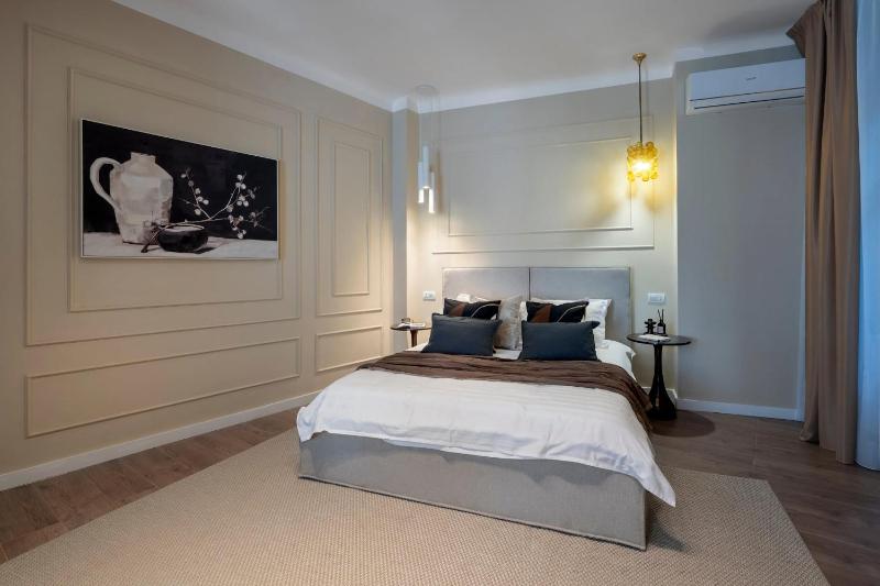 Parisian-Inspired 2BR Apartment on Calea Victoriei - High Ceilings Stylish Design & Central Location - image 8