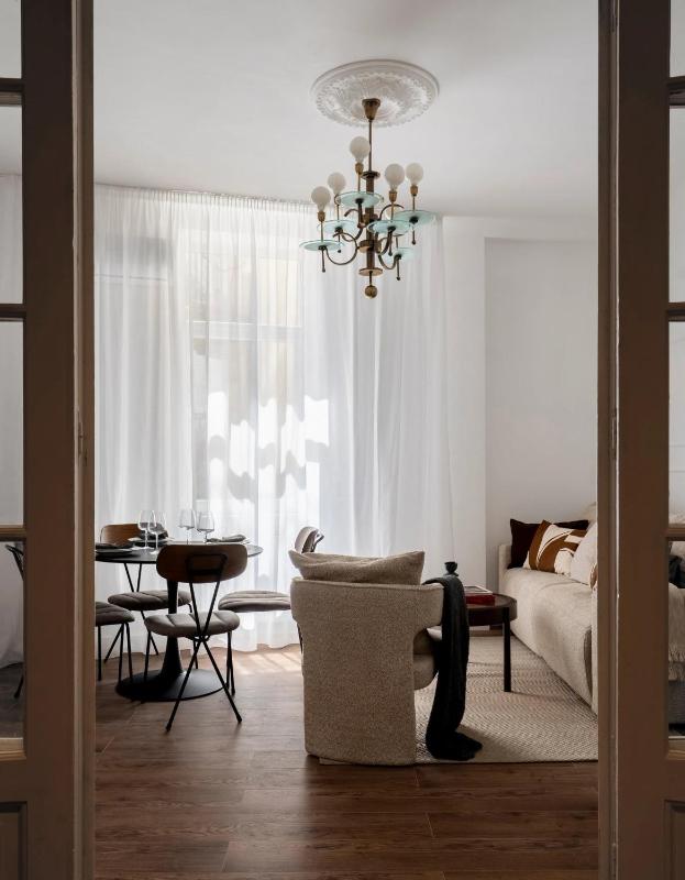 Parisian-Inspired 2BR Apartment on Calea Victoriei - High Ceilings Stylish Design & Central Location - image 15