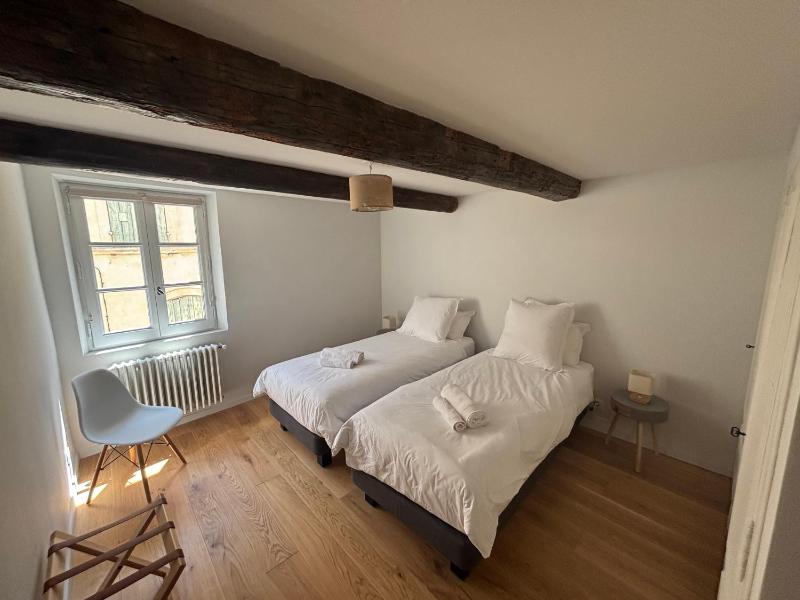 ARLES: Duplex Chic Centre - Clim & Vue Imprenable - FR-1-765-29 - image 8