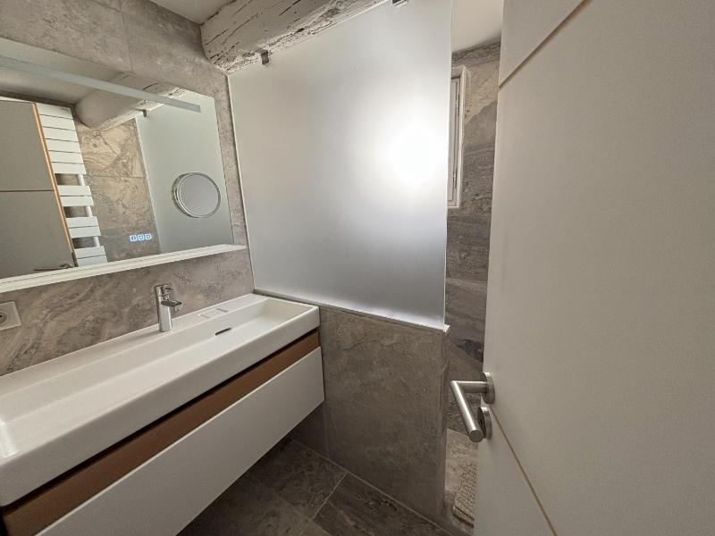 ARLES: Duplex Chic Centre - Clim & Vue Imprenable - FR-1-765-29 - image 21