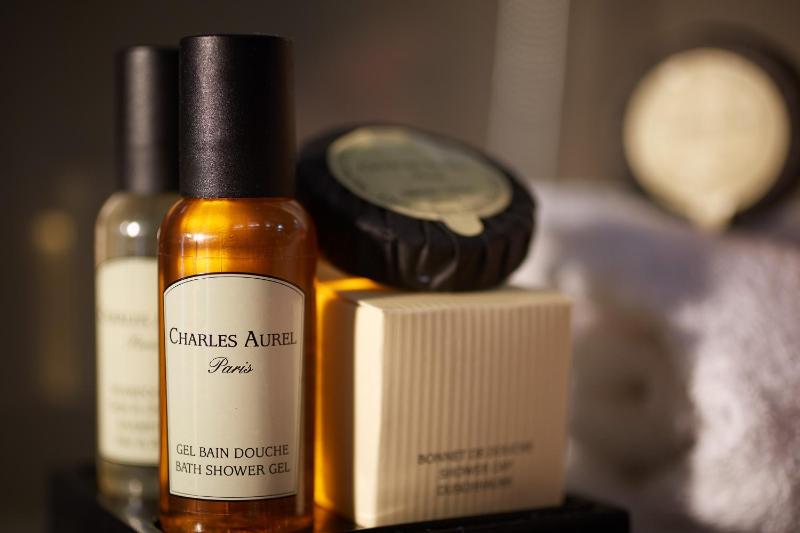 Double Room with Shower image 2