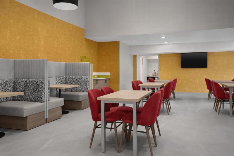 Home2 Suites by Hilton Scottsdale Old Town - image 6